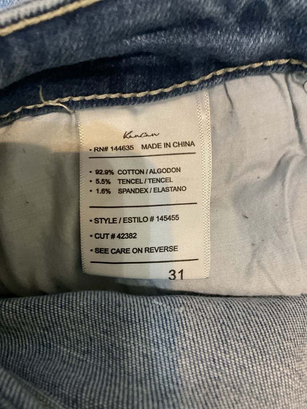 KanCan Exclusively for Maurices Distressed Bermuda Jean Shorts Size 31 - Picture 4 of 4